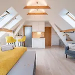 Bed & Breakfast Tinygreens