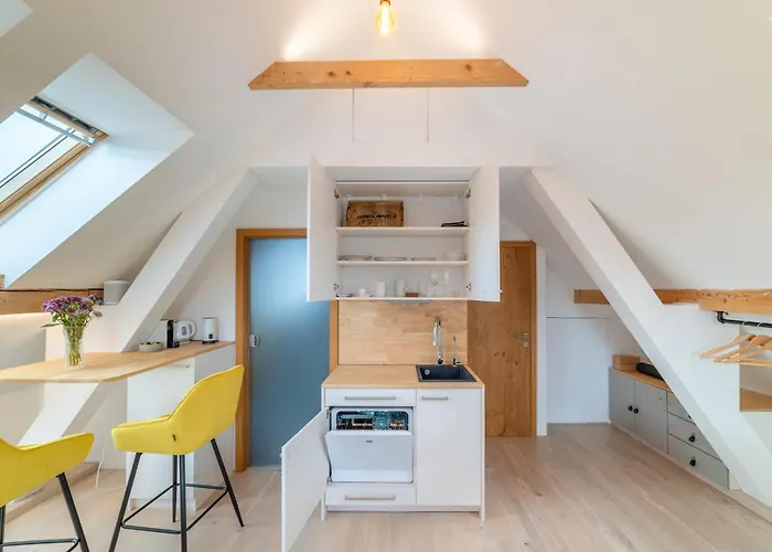 Tinygreens Bed & Breakfast *