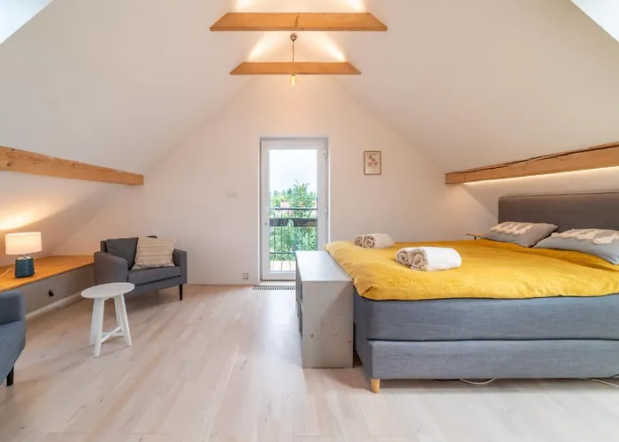 Bed & Breakfast Tinygreens *