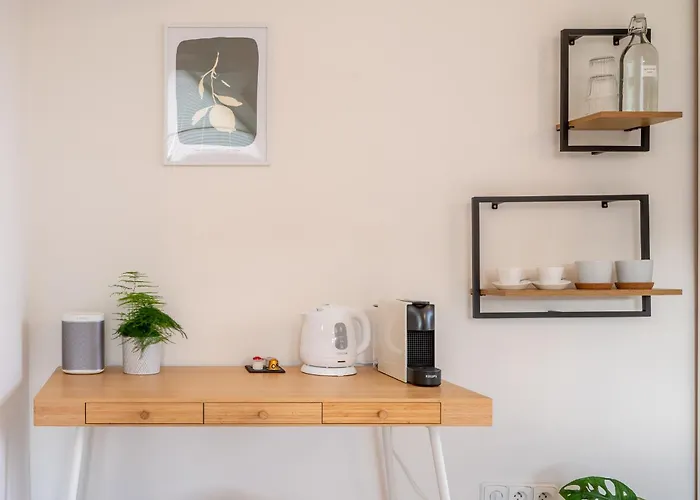 Bed & Breakfast Tinygreens