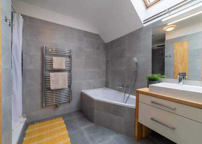 Tinygreens Bed & Breakfast *