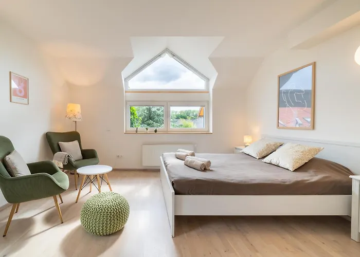 Tinygreens Bed & Breakfast *