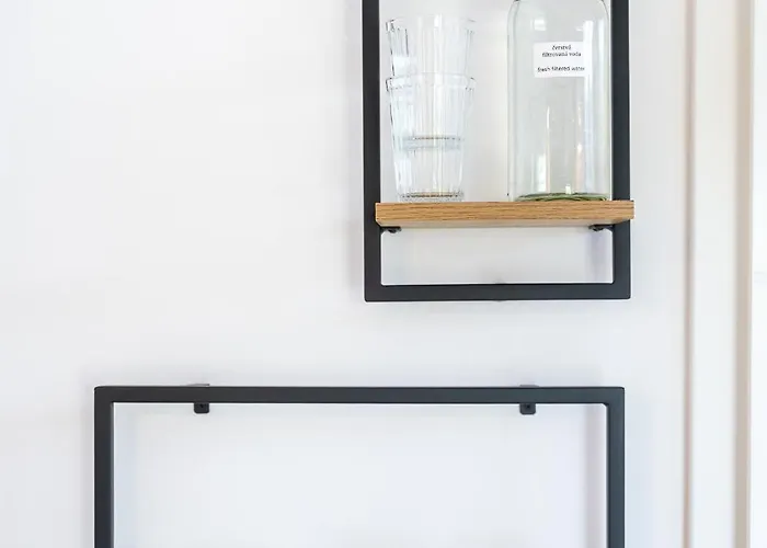 Bed & Breakfast Tinygreens *